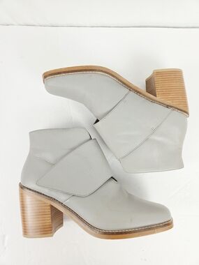 Shellys London Gray Leather Ankle Boots with Stacked Heel